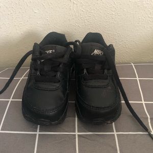 Size 6c black Nike air max